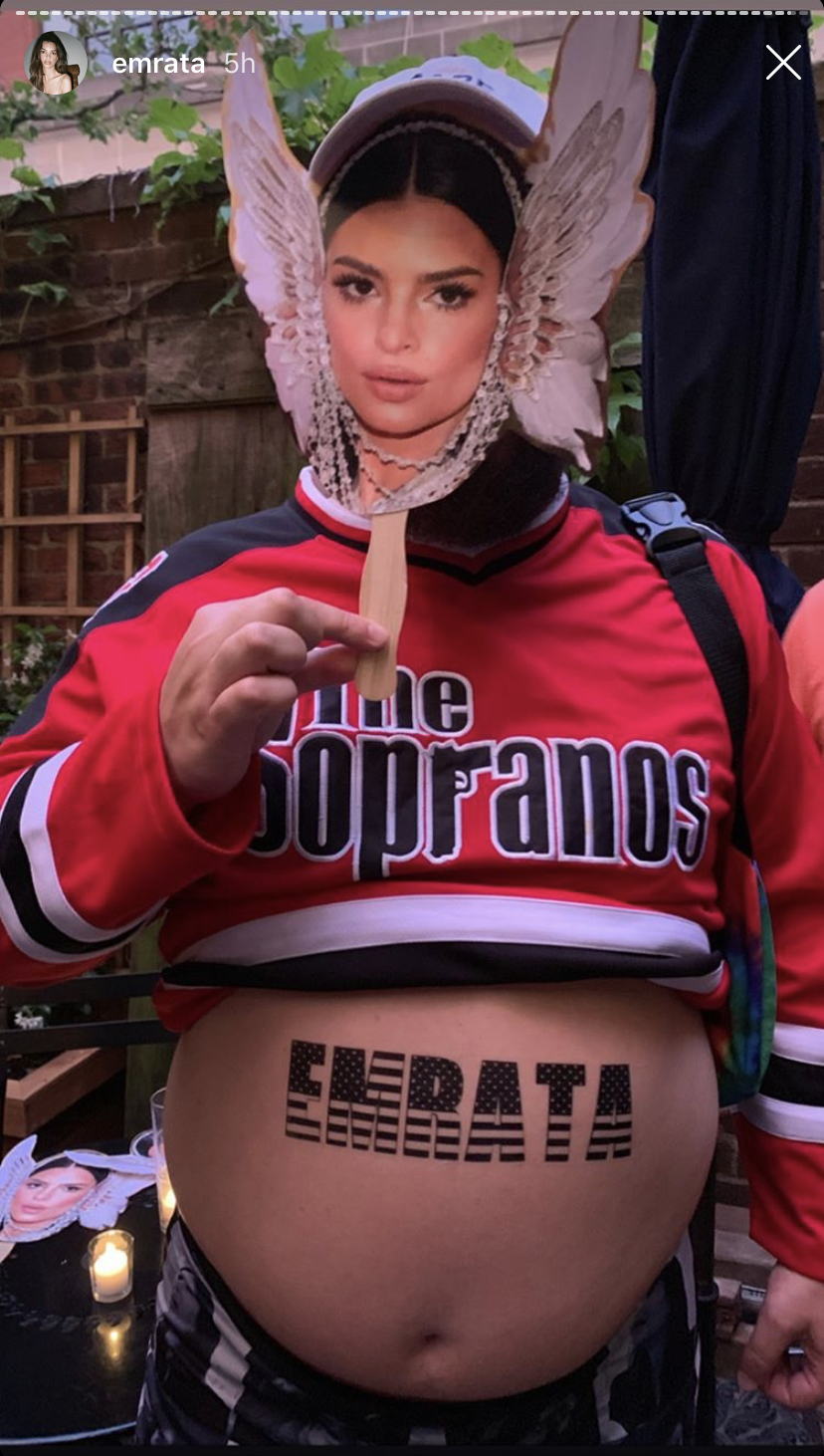 emily-ratajkowski-met-gala-masks-birthday