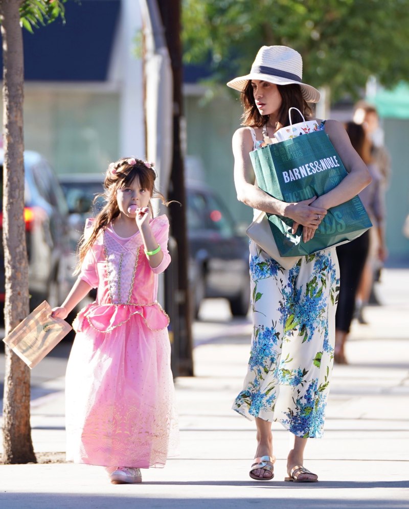 Jenna Dewan and Everly Tatum in a Princess Costume