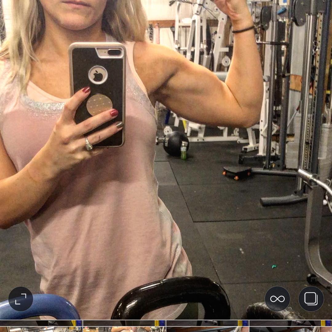 Mackenzie Mckee Flexes Toned Arm at the Gym
