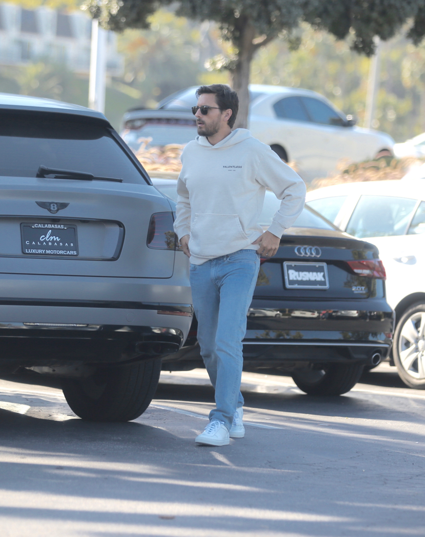 Scott Disick Walking