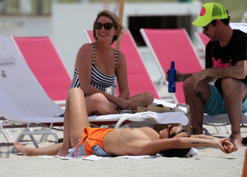 vanderpump rules kristen doute topless scheana marie stassi schroeder