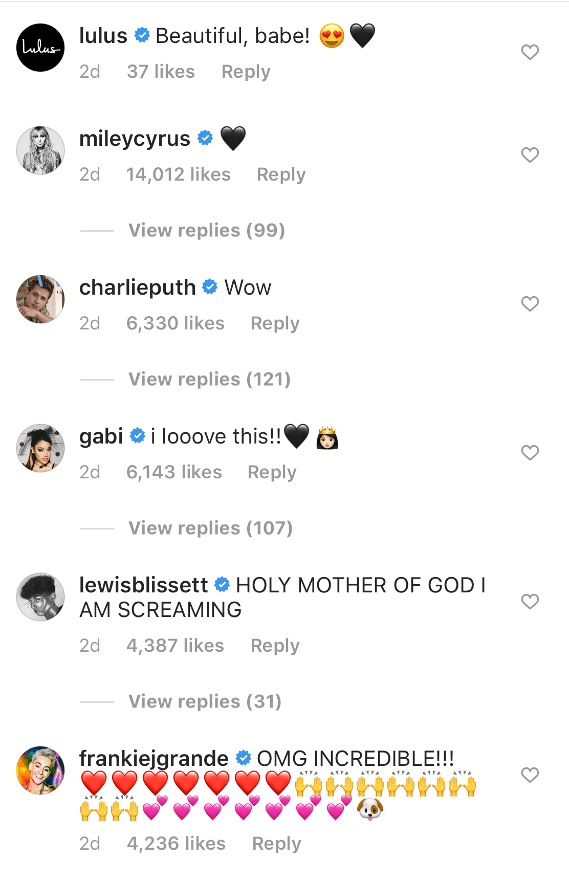 Ariana Grande comments on instagram