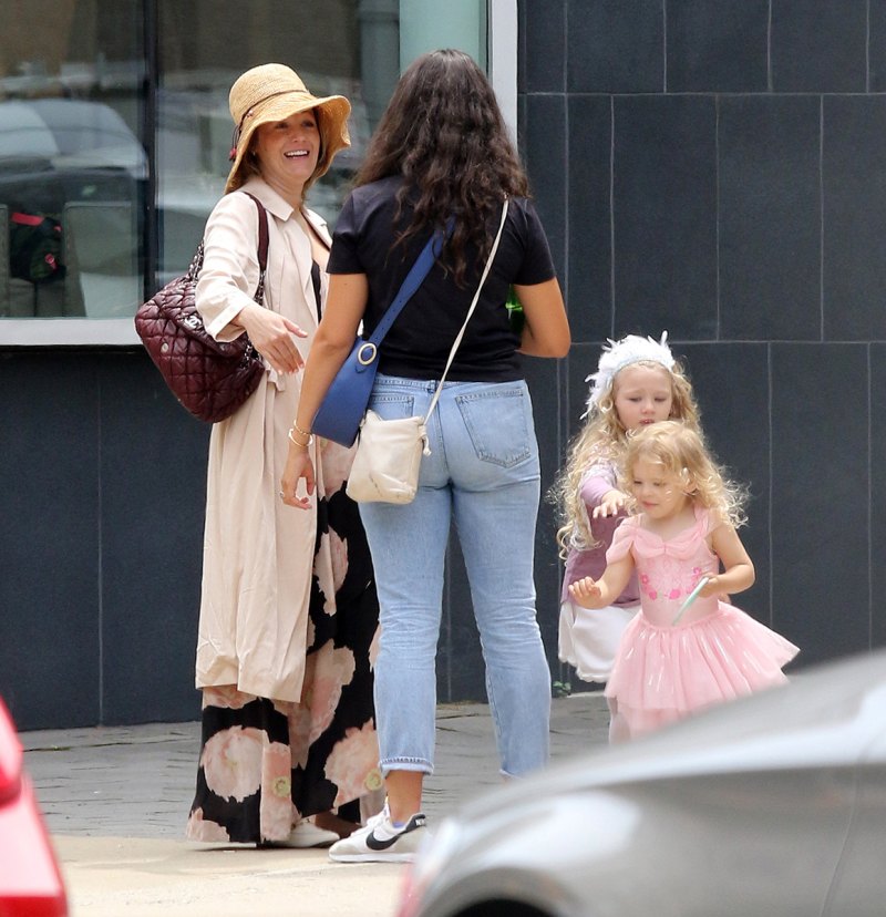 Blake Lively Baby Bump Daughters