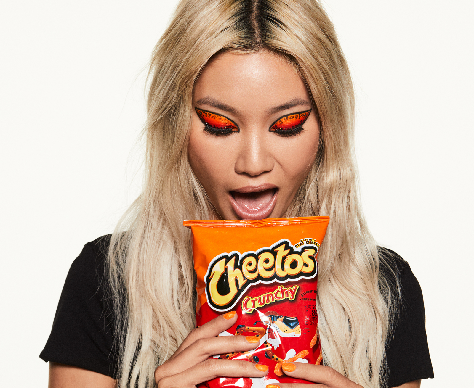 Cheetos House of Flamin Haute Makeup Cheetah Eyes