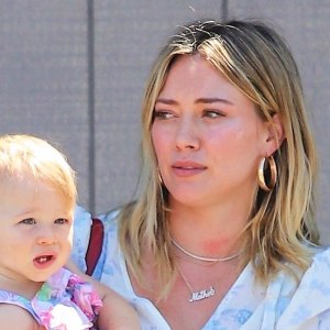 Hilary Duff Lunch date Daughter Banks