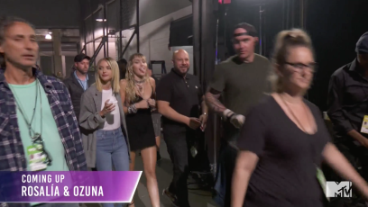 Miley Cyrus and Kaitlynn Carter Backstage Together at the VMAs