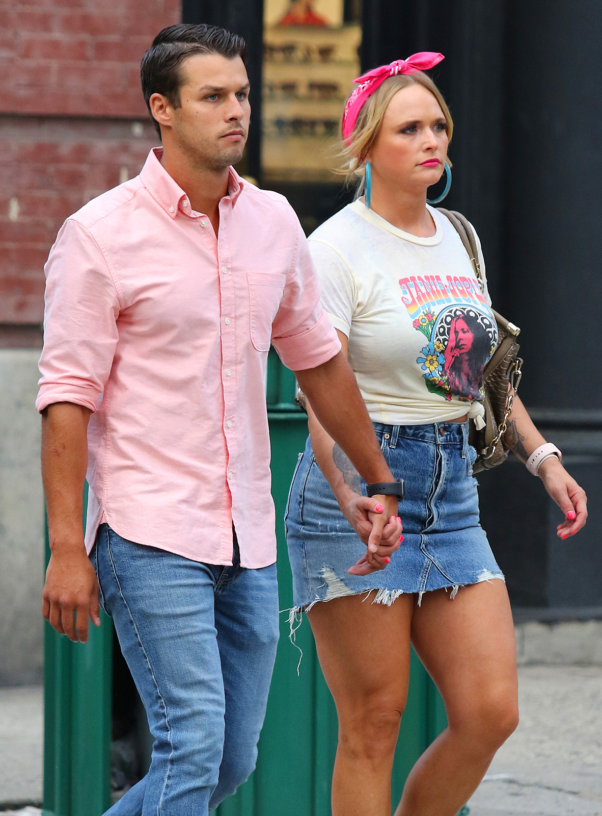 Miranda-Lambert-Helps-Bring-Husband-Brendan's-Son-to-the-Doctor