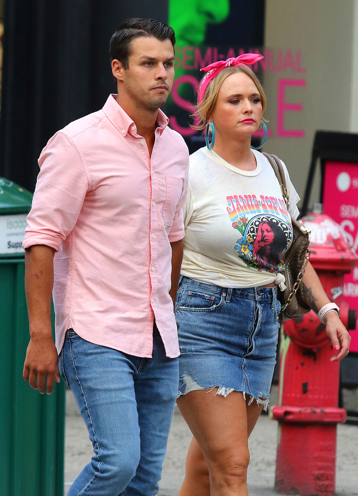 Miranda-Lambert-Helps-Bring-Husband-Brendan's-Son-to-the-Doctor