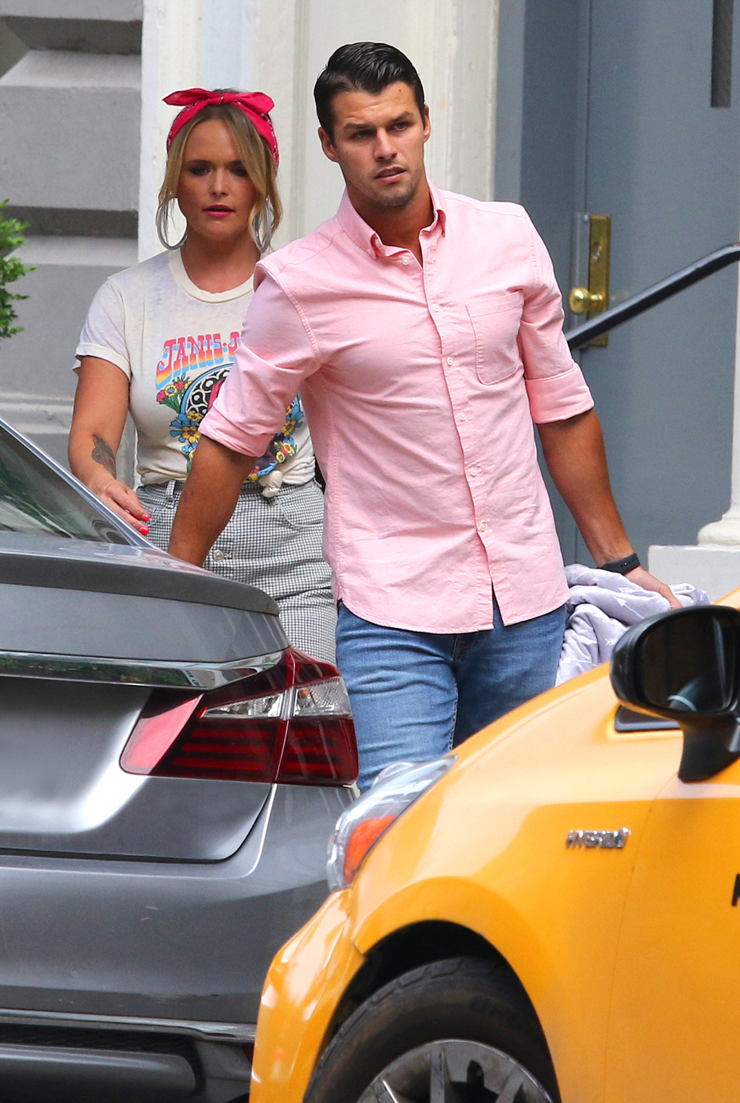Miranda-Lambert-Helps-Bring-Husband-Brendan's-Son-to-the-Doctor