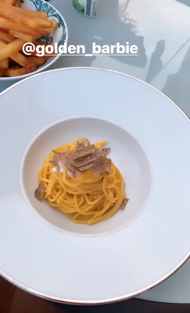 A bowl of truffle pasta