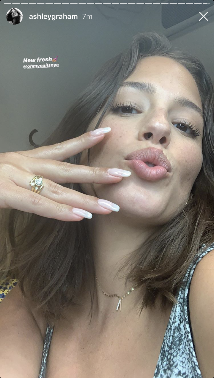 Ashley Graham Shows Her Manicure With No Makeup