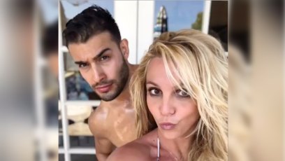 britney spears boyfriend sam asghari cooking