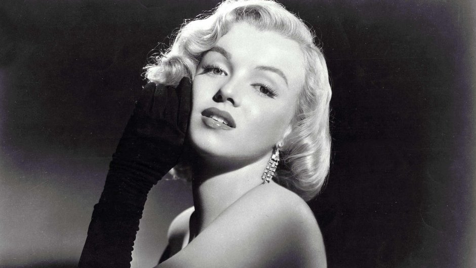 Marilyn Monroe Black and White Podcast about her death