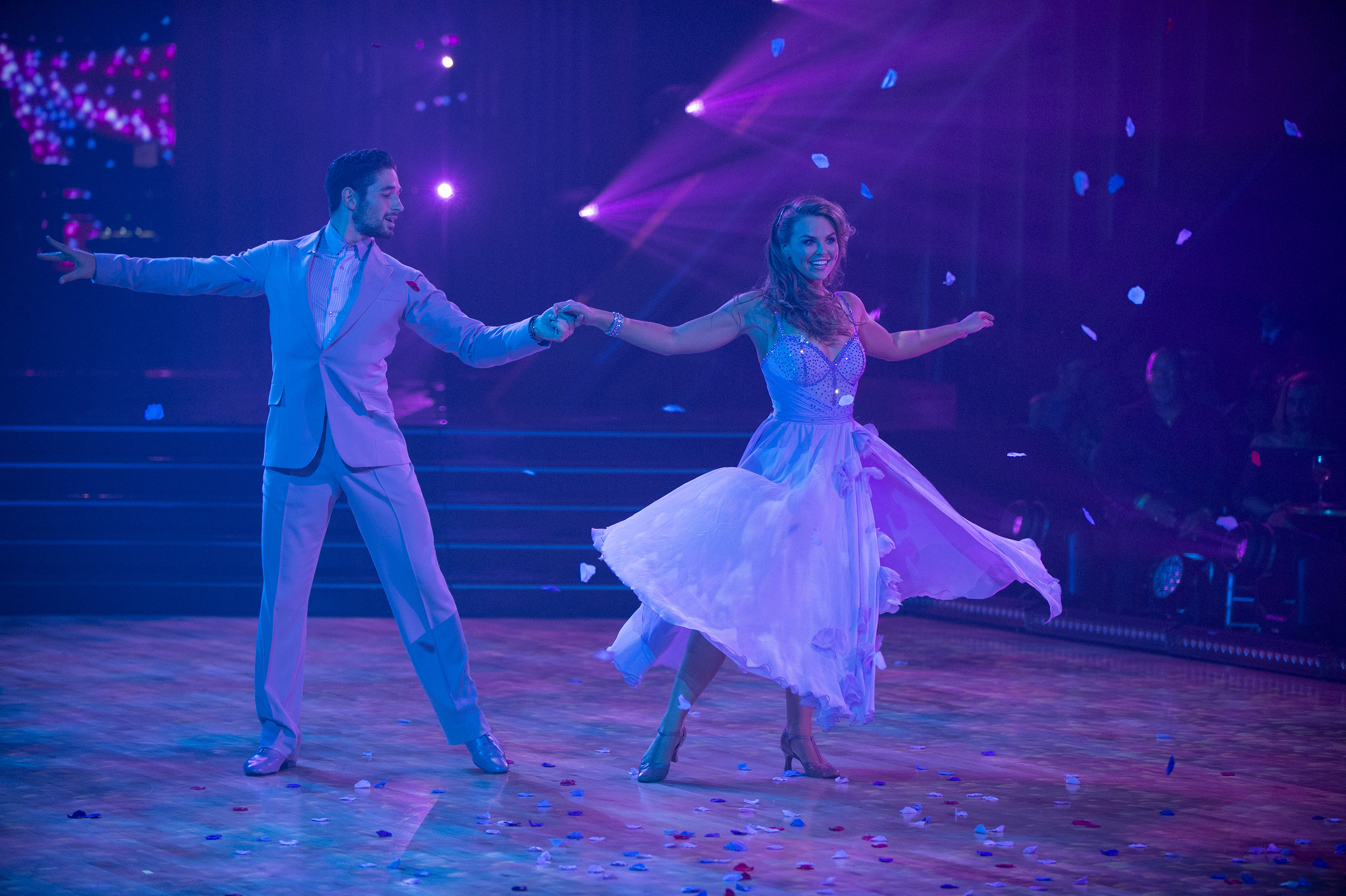 ALAN BERSTEN, HANNAH BROWN Viennese Waltz to Taylor Swift Lover Week 2 Dancing With the Stars