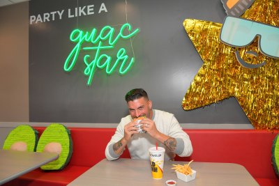 Jax Taylor Eating a Burger
