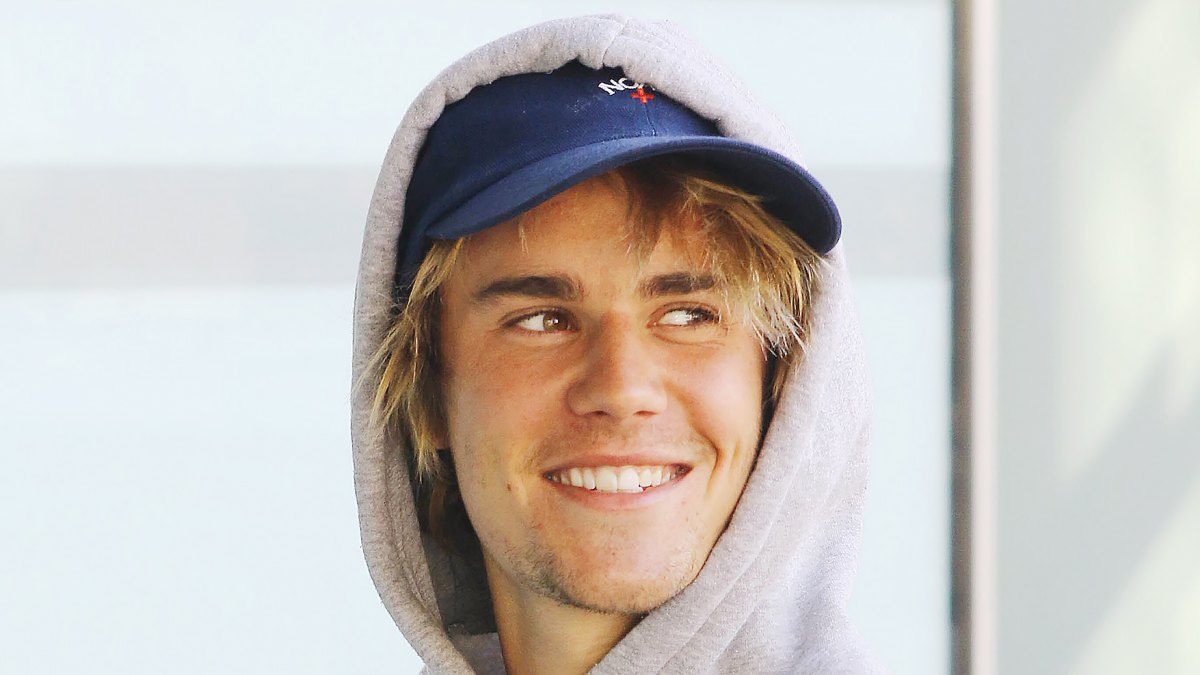 Justin-Bieber-Hailey-Baldwin-new-bling-wedding-day-1