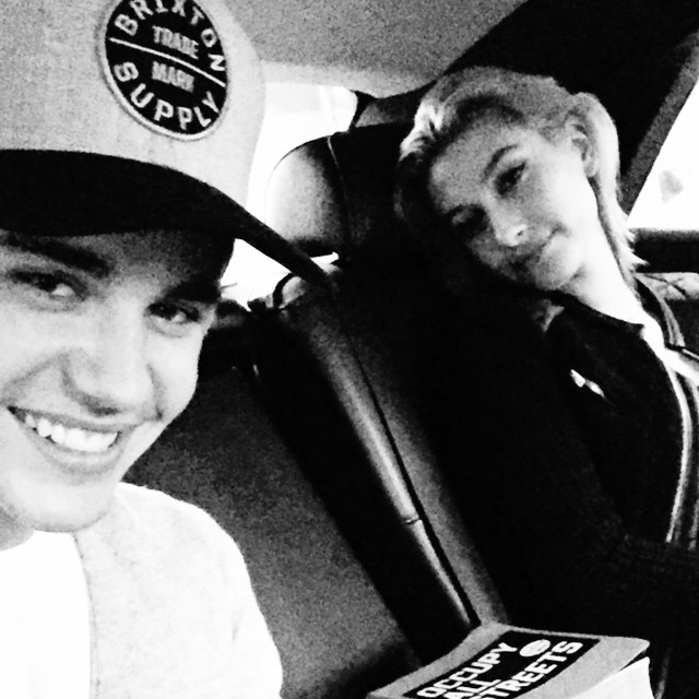 Justin Bieber and Hailey Baldwin Take Selfie in December 2014