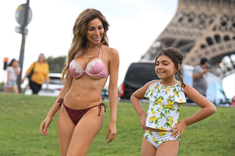 Farrah Abraham Smiles at Daughter Sophia Laurent During Eiffel Tower Photo Shoot