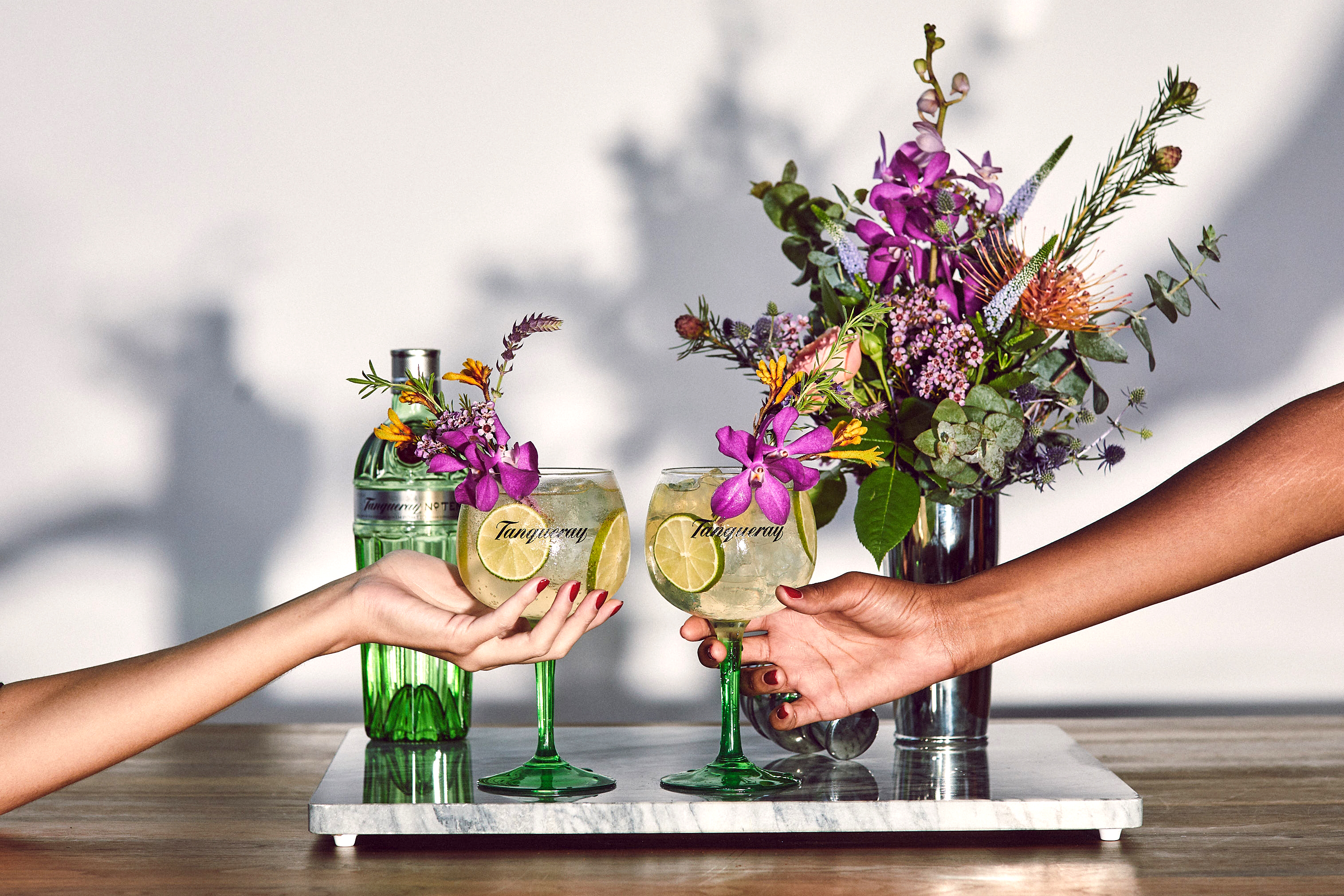 This Instagram Influencer Dresses Up Cocktails With Flowers