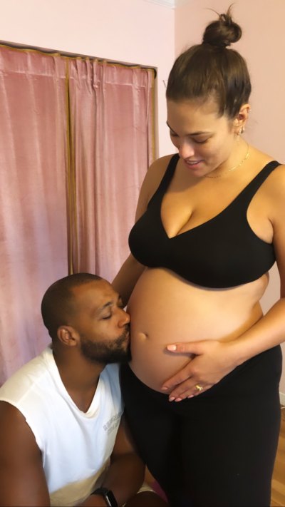 Justin Ervin Kissing Wife Ashley Graham Baby Bump