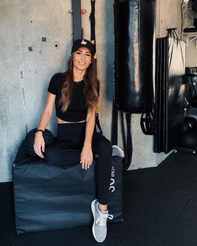 Astrid Loch at the Gym Equipment Free Ab Circuit