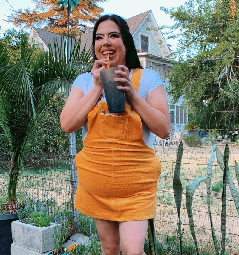 Sandy Perez Wears Yellow Jumper