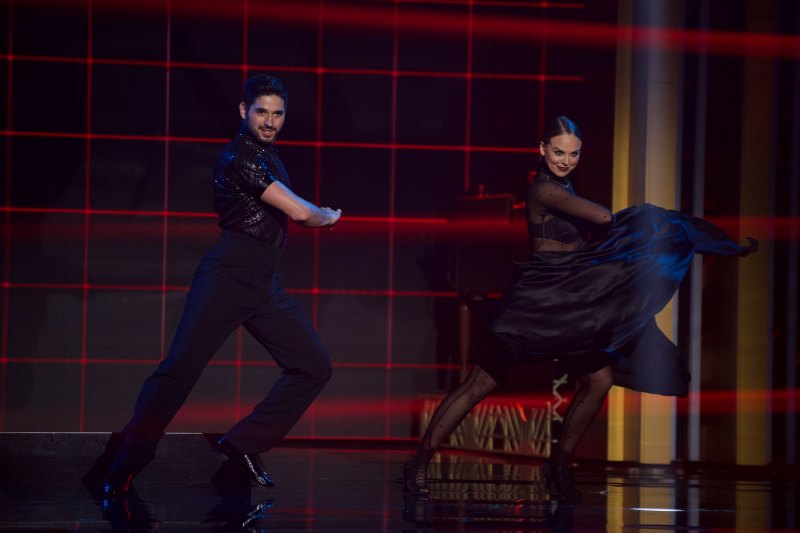 'Bachelorette' Star Hannah Brown's Costumes on 'Dancing With the Star' Just Get More Gorgeous Week 4 Icona Pop I Love It Black Costume With Alan Bersten Photo 3