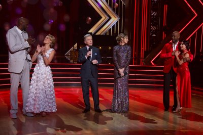 LAMAR ODOM, PETA MURGATROYD, TOM BERGERON, ERIN ANDREWS, KARAMO, JENNA JOHNSON Week 4 Dancing With the Stars Elimination