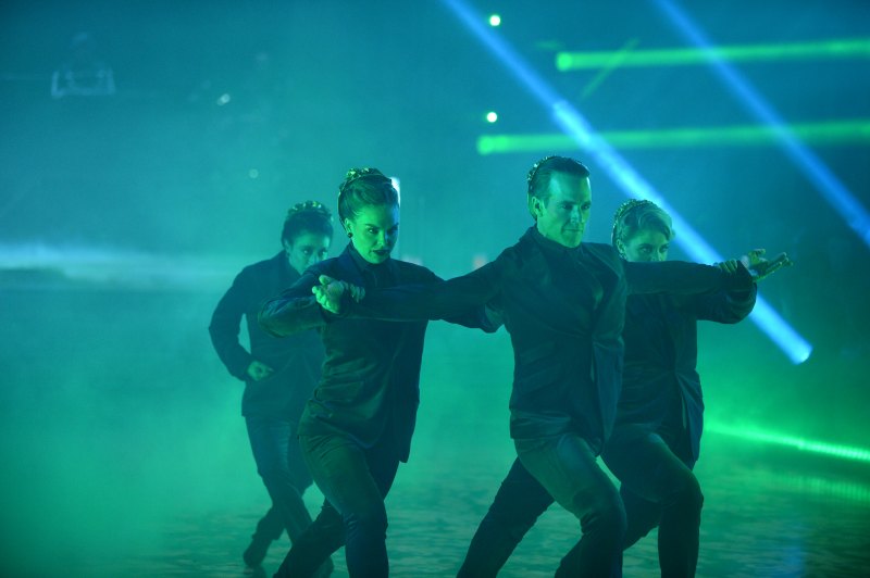 HANNAH BROWN, JAMES VAN DER BEEK Group Dance Halloween Night DWTS
