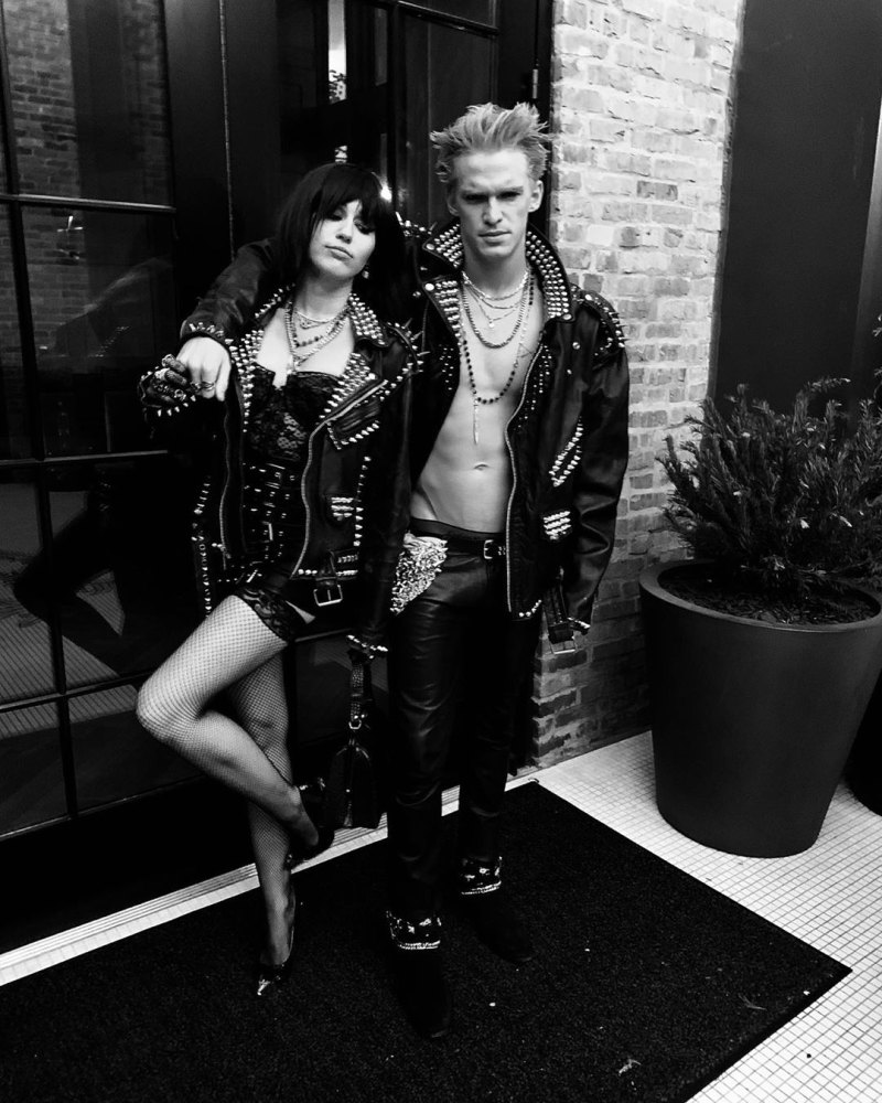Celebrity Halloween Costumes 2019, Miley Cyrus and Cody Simpson