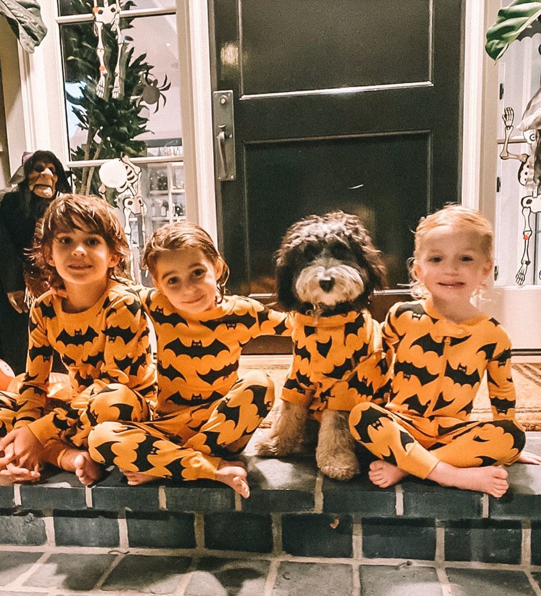 Celebrity Pets Halloween Costumes 2019, Molly Sims