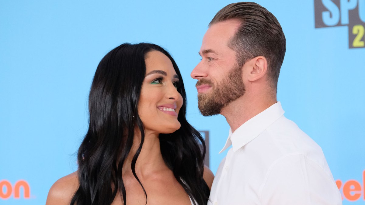 Nikki Bella Smiles Affectionately at Boyfriend Artem Chigvintsev, Nikki Bella Gushes Over How Boyfriend Artem Chigvintsev Supports Her