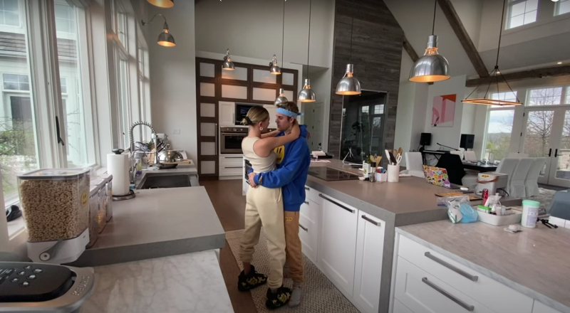 Justin Bieber and Hailey Baldwin Dance in the Kitchen of Their Home