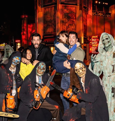 Zooey Deschanel Makes It Instagram Official with Jonathan Scott