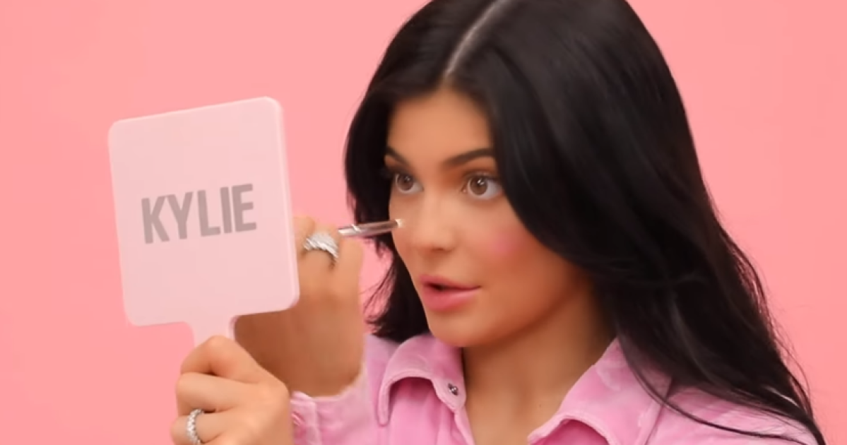 Stuepige Athletic Beloved Kylie Jenner's Everyday Makeup Routine Takes Just 10 Minutes!