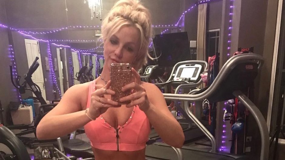 Britney Spears Snaps a Workout Selfie, Britney Spears Shows Off Her Cheat Day Meal on Instagram