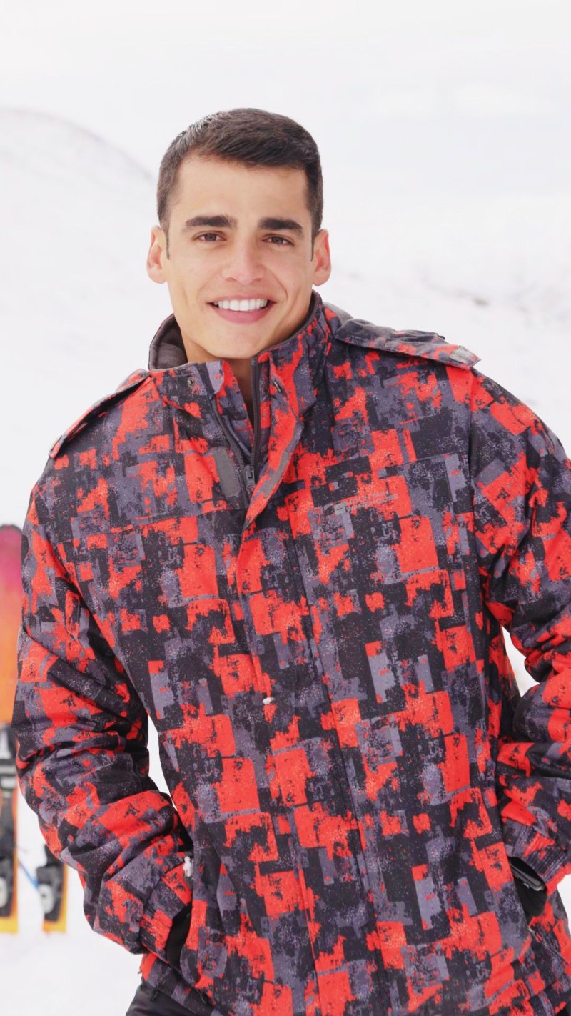 Carlos Chavez Ex on the Beach Peak of Love