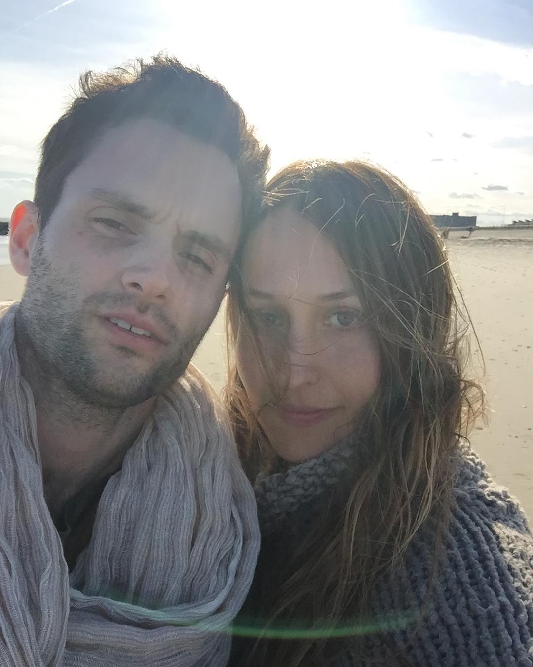 Penn Badgley and Domino Kirke