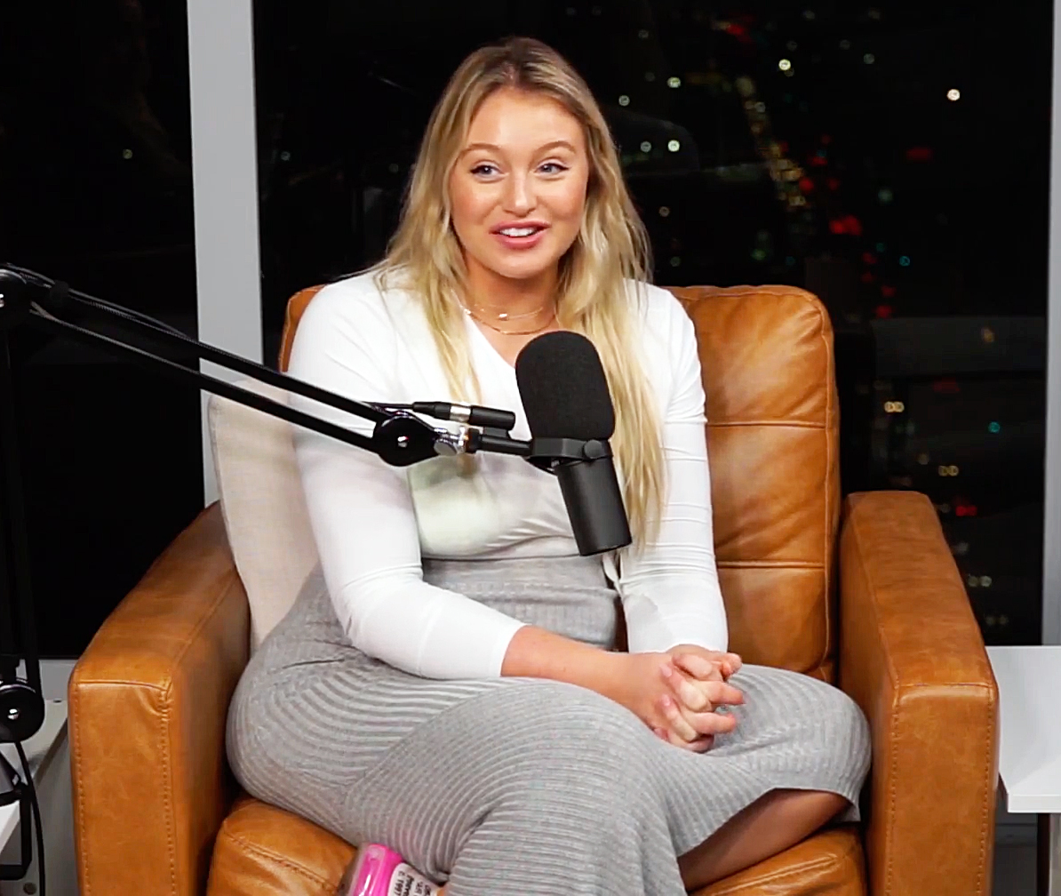 Iskra Lawrence Admits Her Pregnancy Wasn't Planned