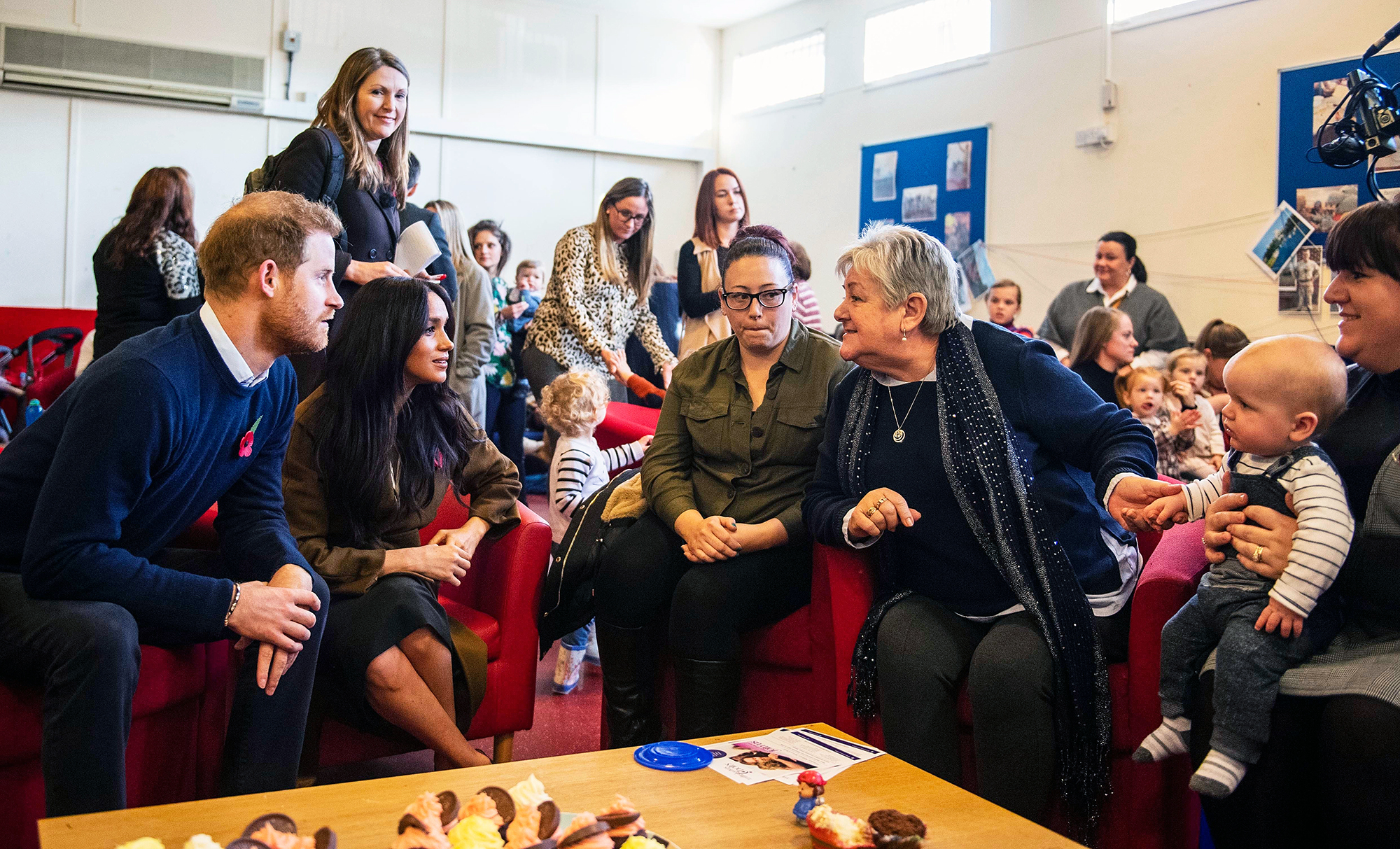 Prince Harry Meghan Surprise Military Fans Update Archie