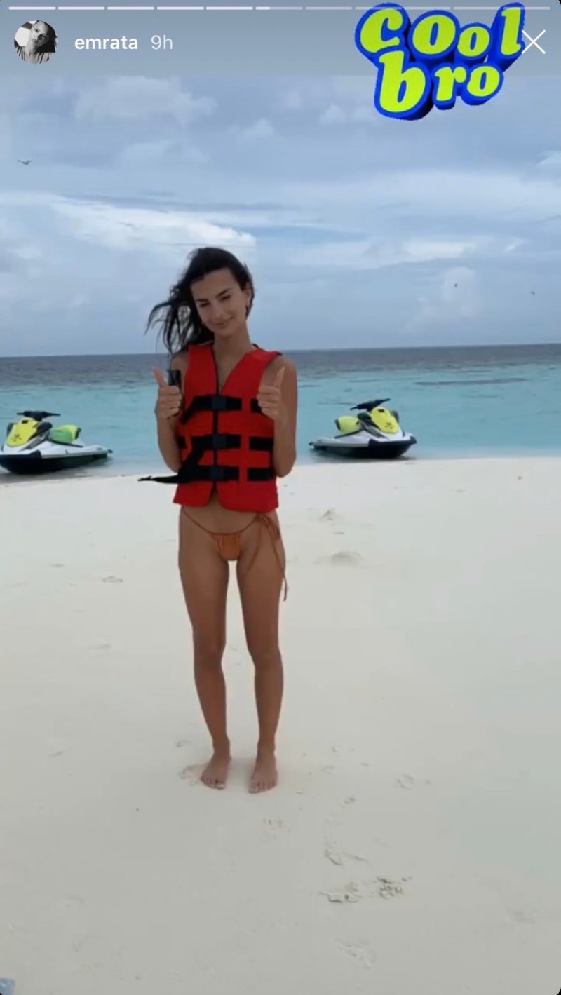 emily-ratajkowski-maldives-vacation