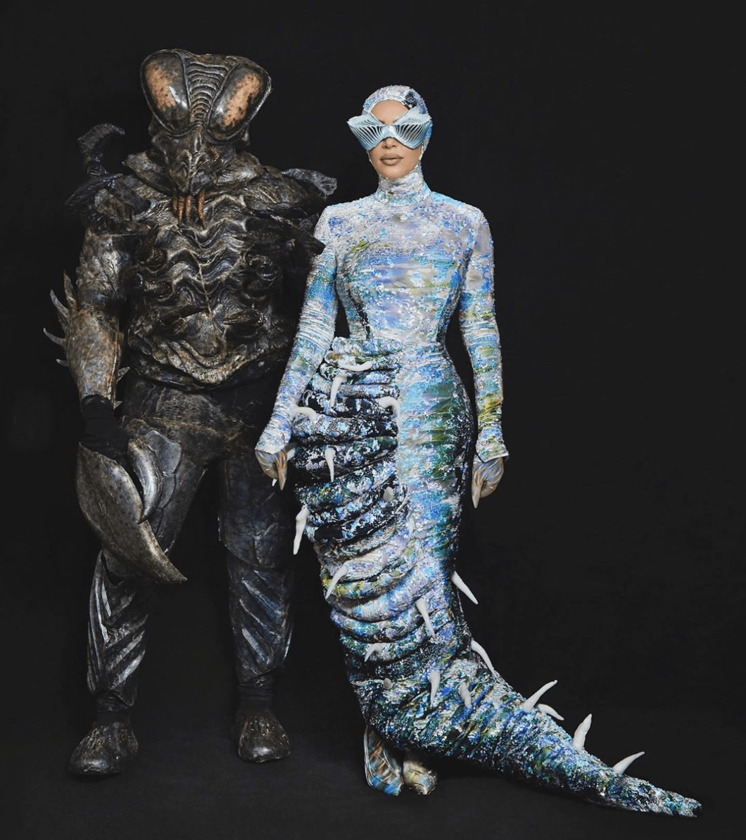 kardashian-west-family-halloween-costumes-bugs-life