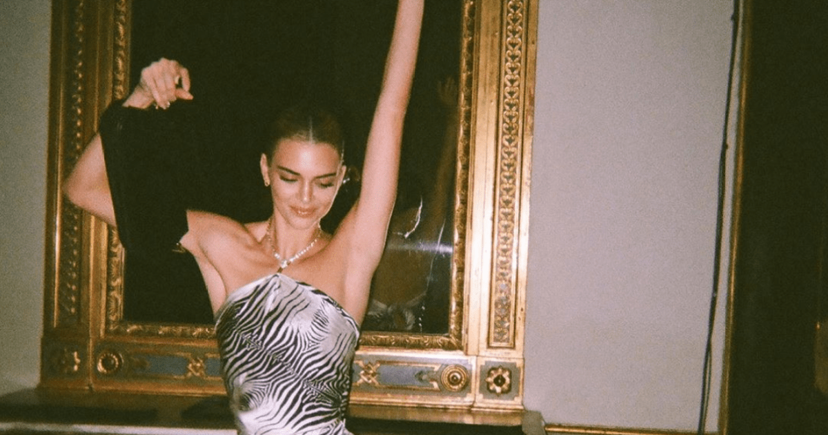 Kendall Jenner S Birthday Wishes From Kim Khloe Kardashian And More
