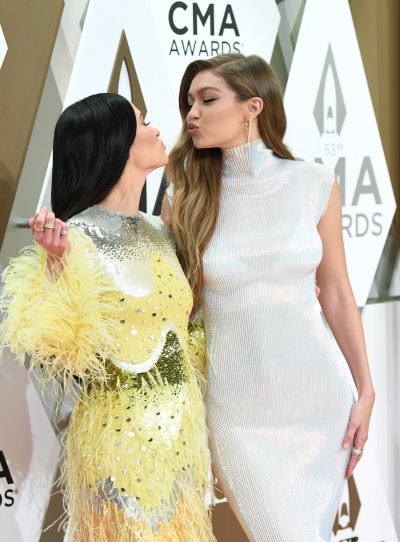 Gigi Hadid and Kacey Musgraves Kissing on 2019 CMA Awards red carpet