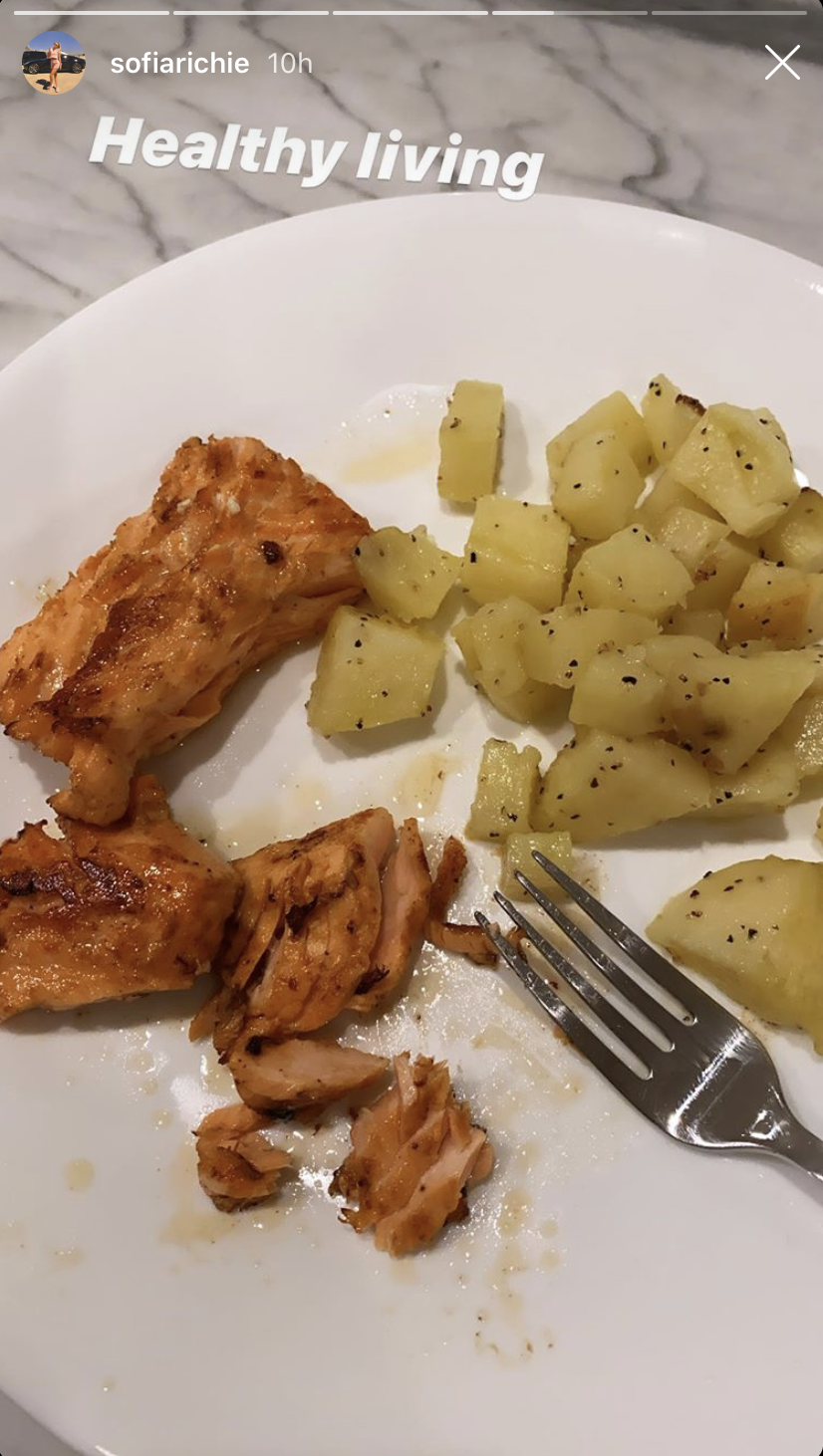 Sofia richie food chicken potatoes