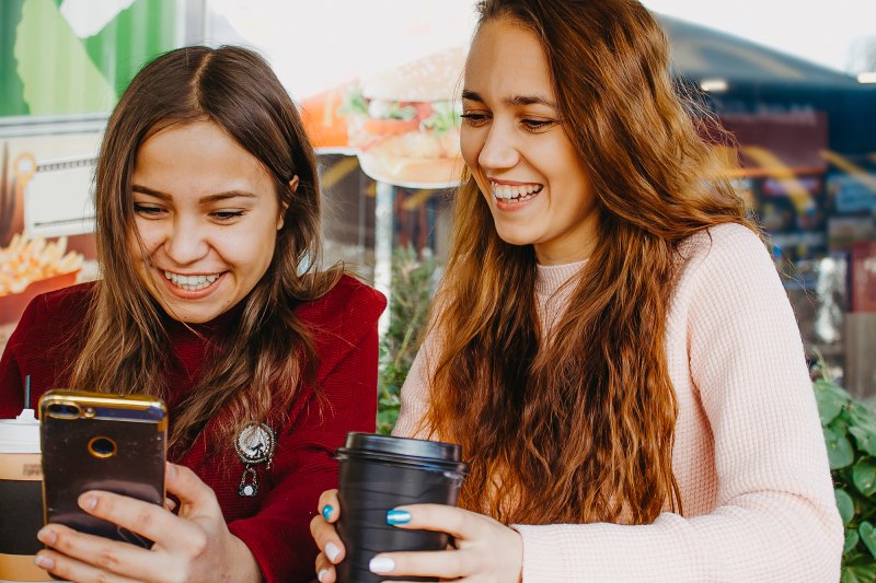 Ask-Friends-For-Help