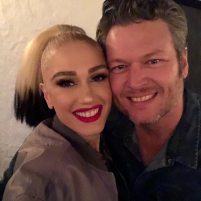 Blake Shelton and Gwen Stefani Posing for the Camera