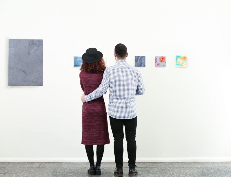 Date at the Museum