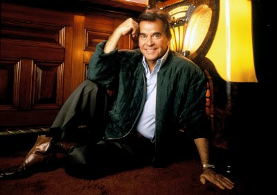 Here's How to Live Stream Dick Clark's New Year's 2020