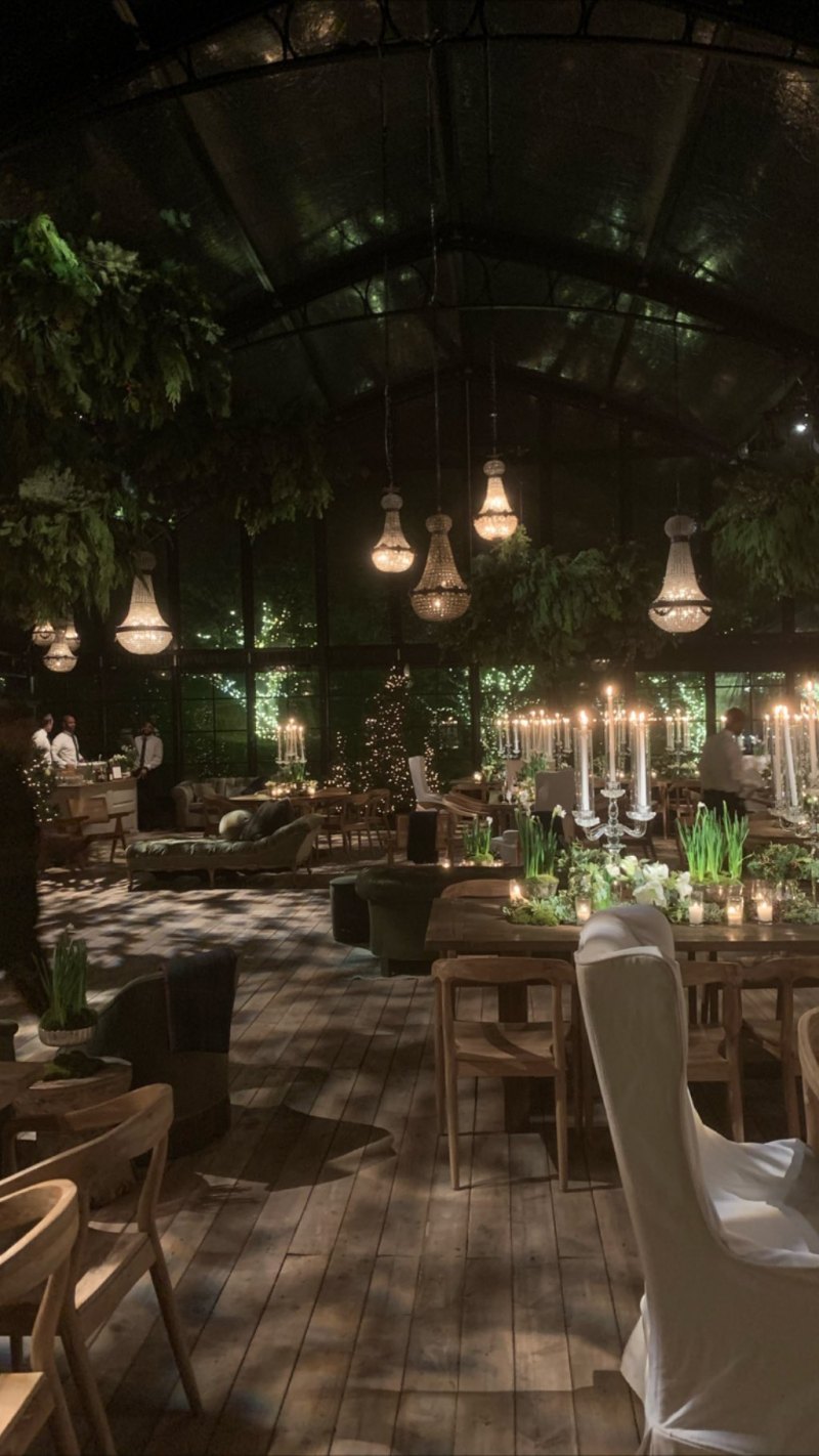 Kourtney Kardashian's Decorations